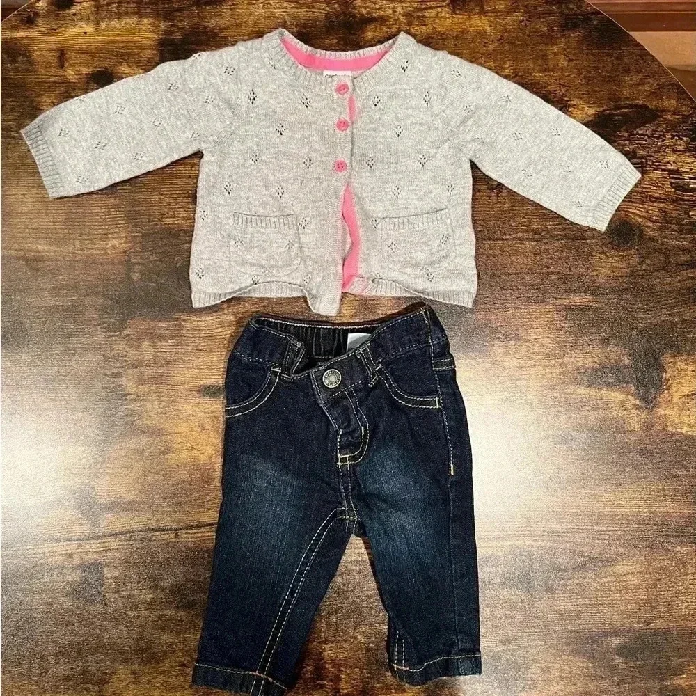 BUNDLE: Carters infant set, girls jeans and sweater. Size: 3M.